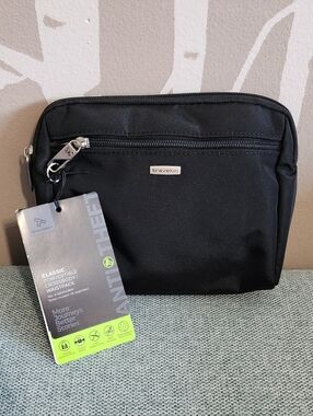 Travelon: Classic Convertible Crossbody Waistpack - Black